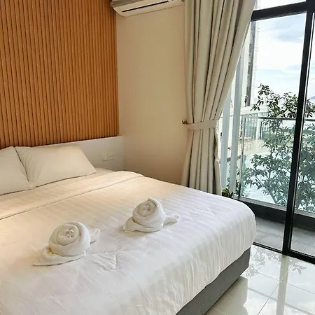 Seaside Pool View Studio Apartment At Kota Kinabalu City Centre Exterior photo