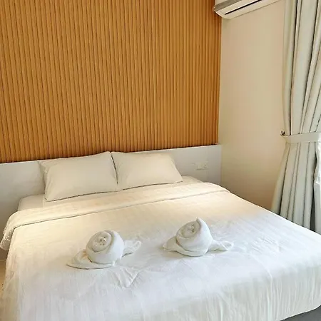 Seaside Pool View Studio Apartment At Kota Kinabalu City Centre Exterior photo