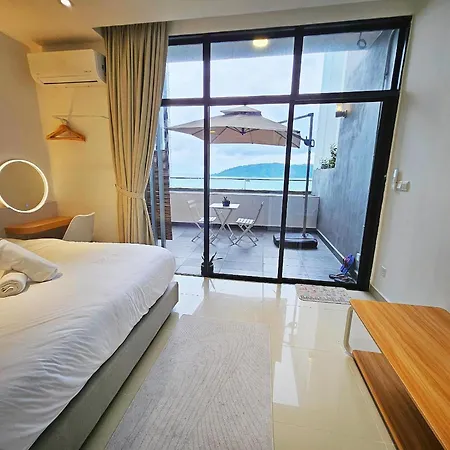 Seaside Pool View Studio Apartment At Kota Kinabalu City Centre Exterior photo