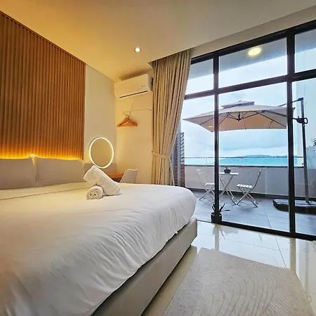 Seaside Pool View Studio Apartment At Kota Kinabalu City Centre Exterior photo