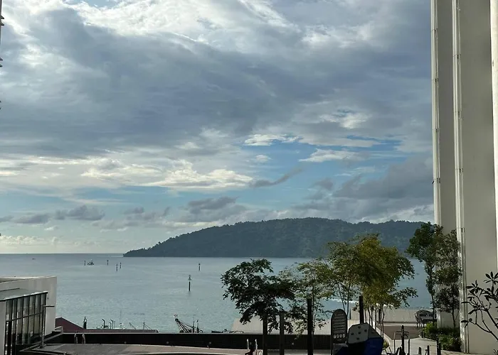 Seaside Pool View Studio Apartment At Kota Kinabalu City Centre