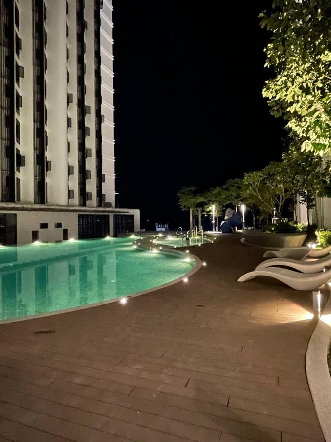 Apartment Seaside Pool View At Centre *