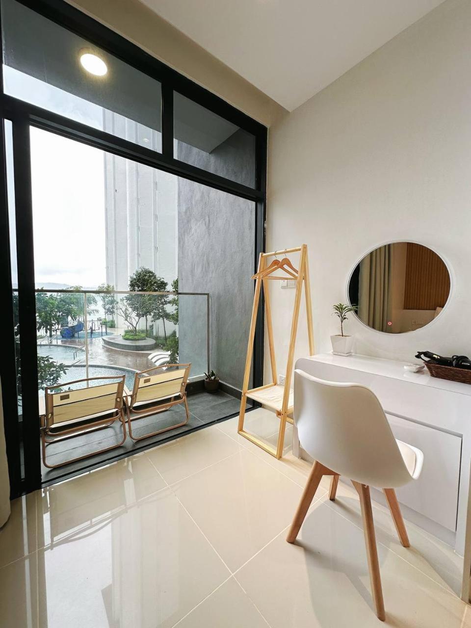 Seaside Pool View At Centre Apartment Kota Kinabalu